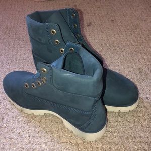 Navy/ Gray Timberlands. Bought New. Good Condition
